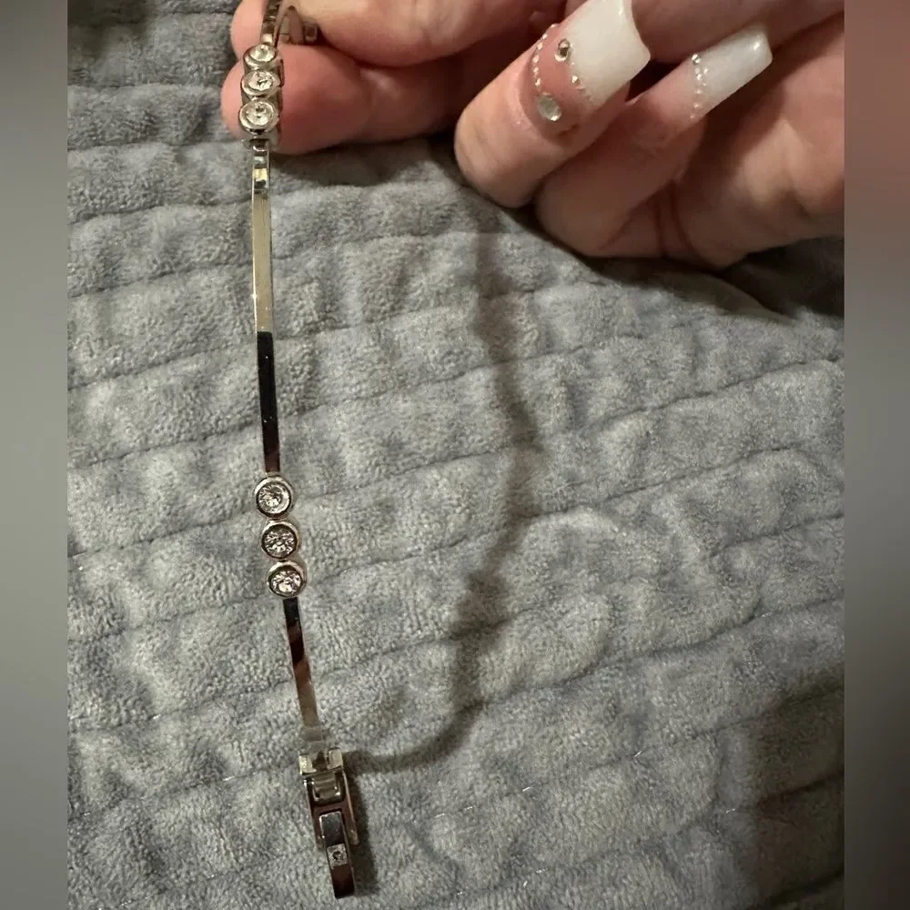 Anne Klein anne klein